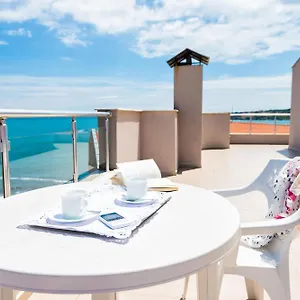 Hotell Amon Ra Family, Sozopol